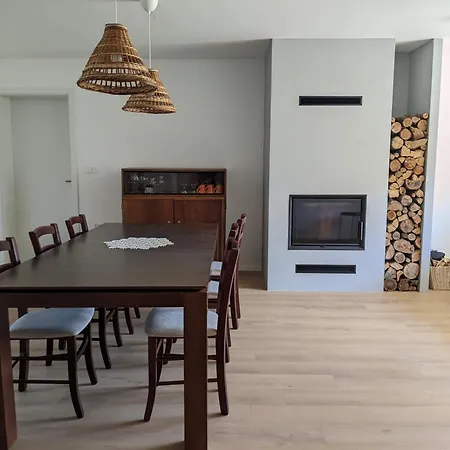 Klancarjeva Domacija - Spacious Countryside On An Eco Farm Apartmán Videm (Dobrepolje)